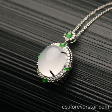 Ledový bílý jadeite jade 18k Pendant z pevného zlata